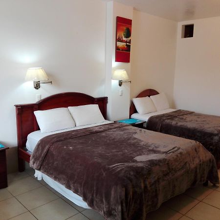 Hotel Pacifico Puerto López Buitenkant foto