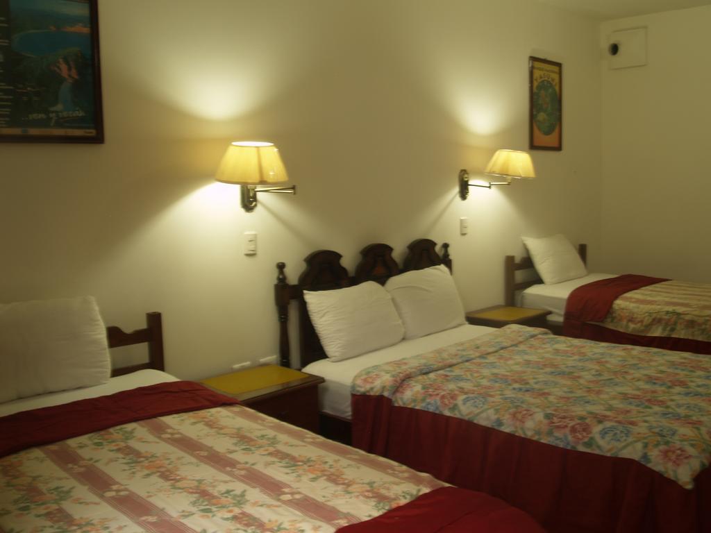 Hotel Pacifico Puerto López Buitenkant foto