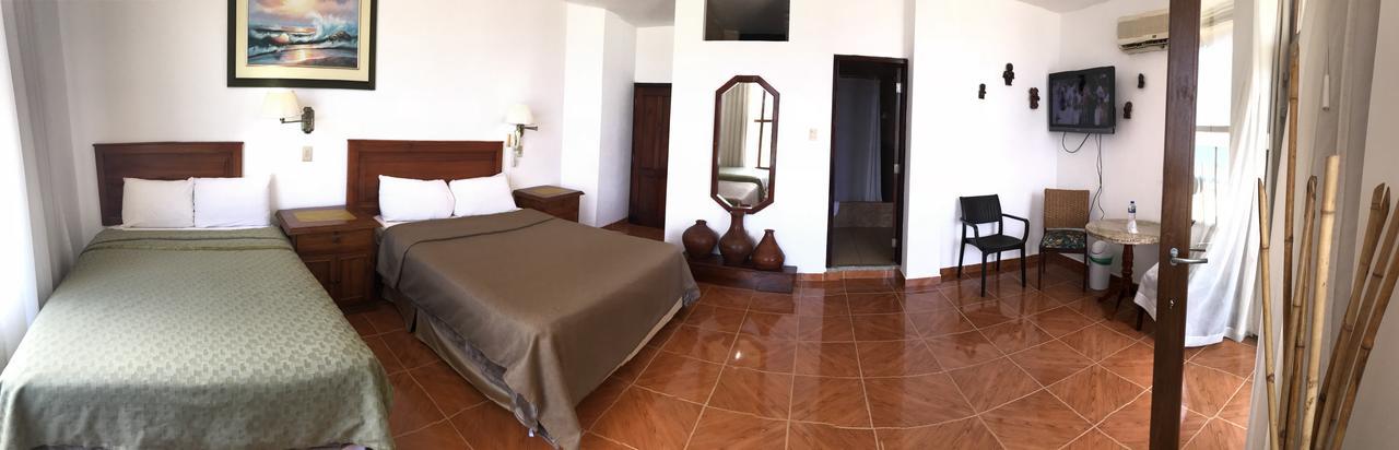 Hotel Pacifico Puerto López Buitenkant foto