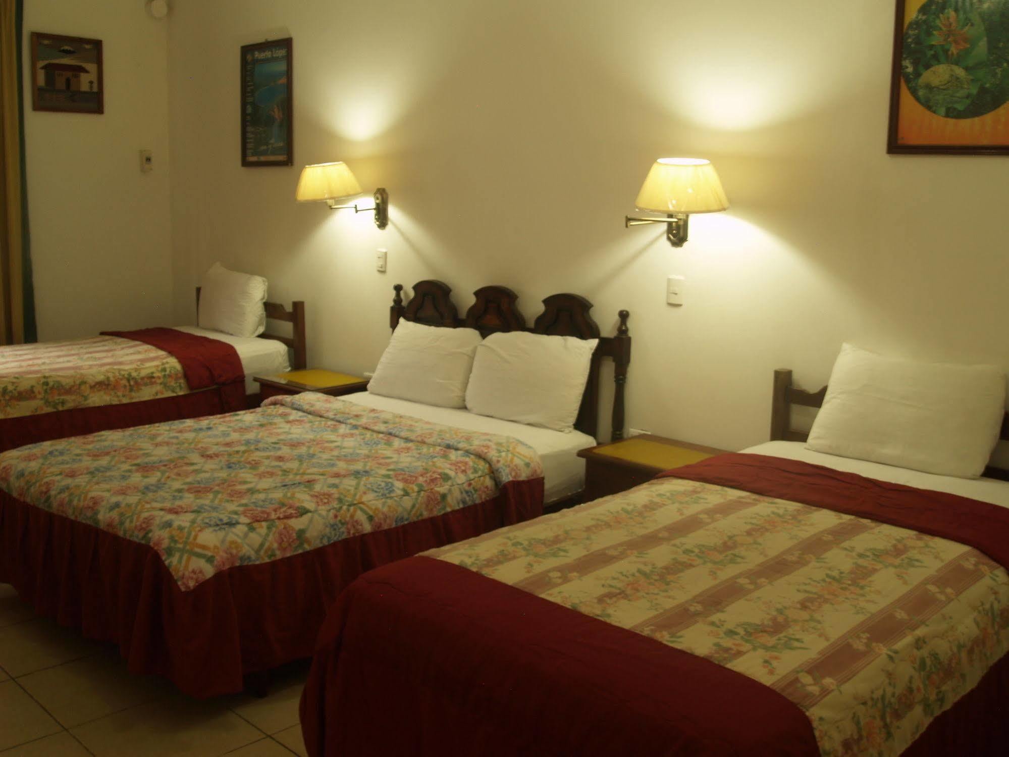 Hotel Pacifico Puerto López Buitenkant foto