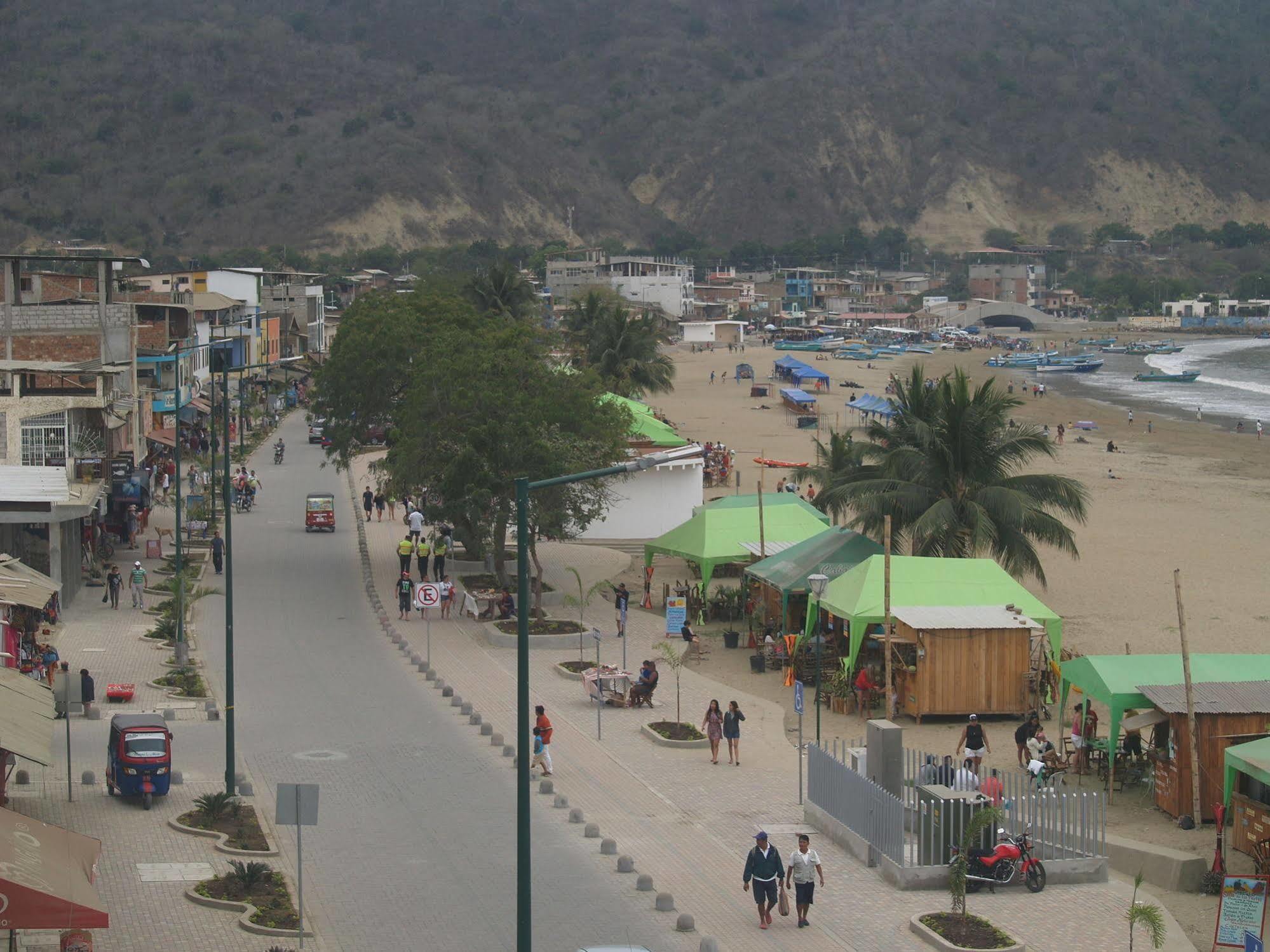 Hotel Pacifico Puerto López Buitenkant foto