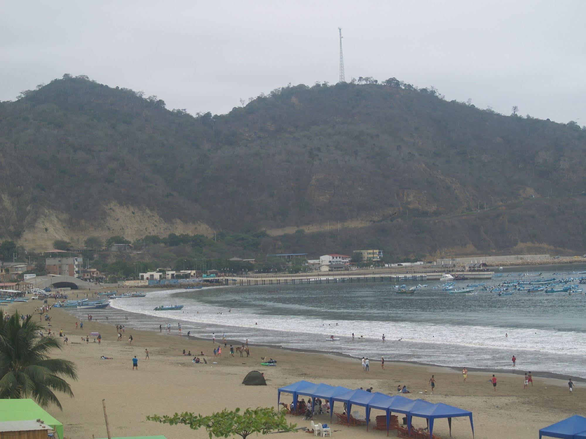Hotel Pacifico Puerto López Buitenkant foto