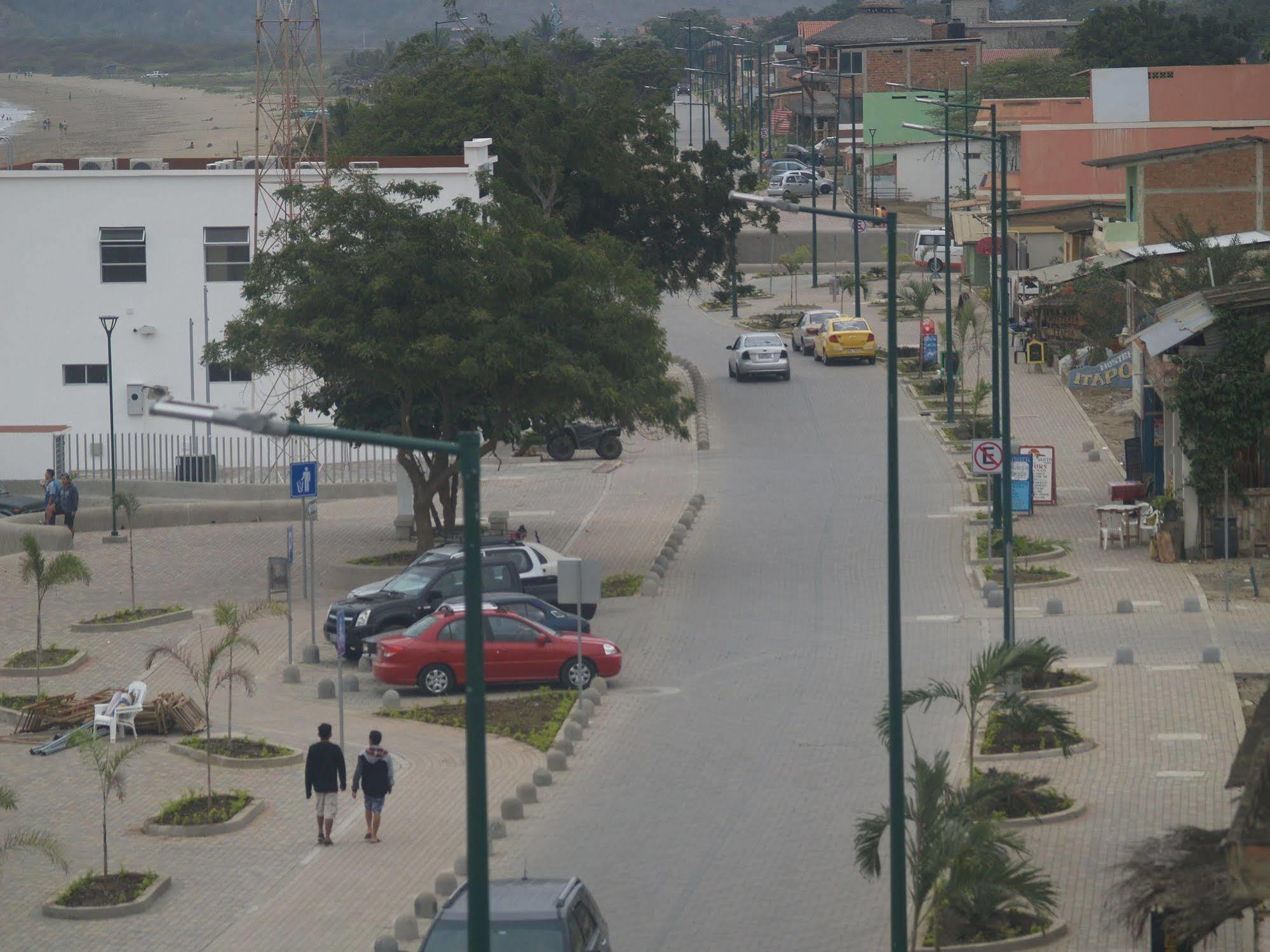 Hotel Pacifico Puerto López Buitenkant foto